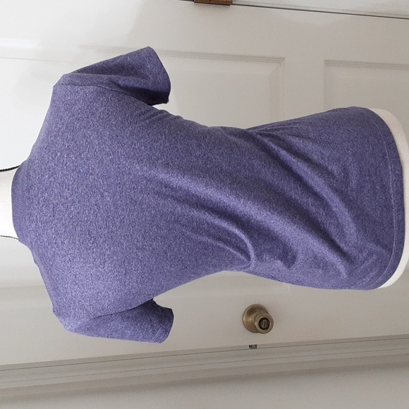 Nike Size XS "The Nike Tee" Dri-Fit, Heathered Purple, Short Sleeve T Shirt, EUC - Picture 4 of 11